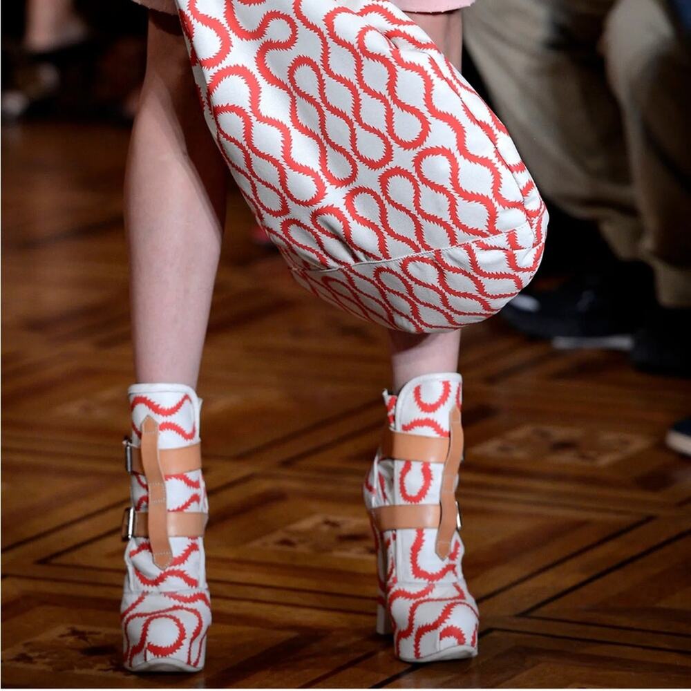 Vivienne Westwood 2013 Climate Revolution Squiggle Print Bondage Boots 6UK - Picture 3 of 10